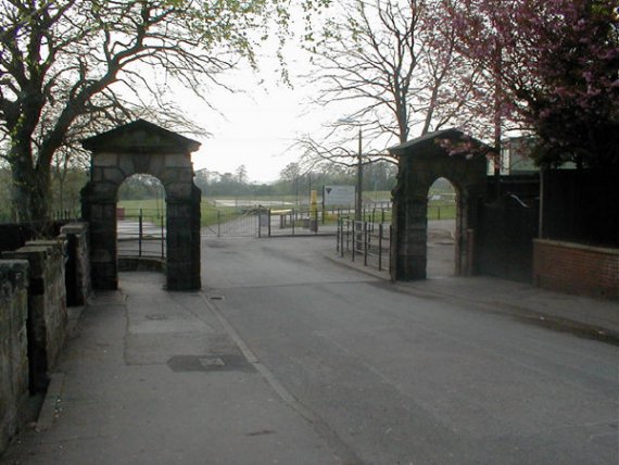 Former Field House gates, Park Road