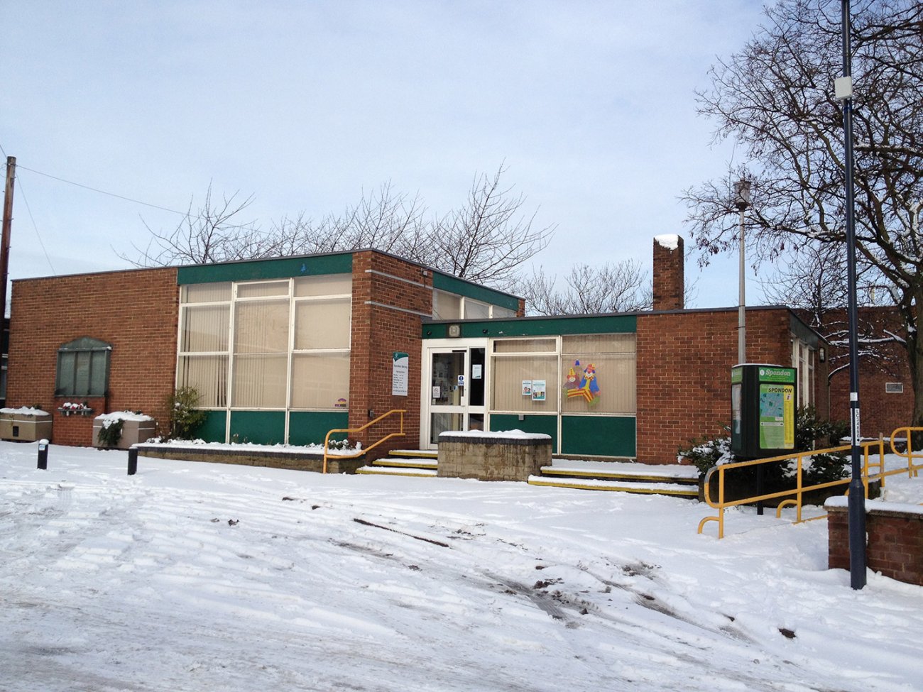 Photograph of Spondon Library in the snow