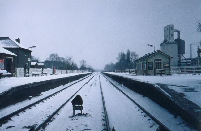 Photograph of Spondon station under snow (mid-80s)